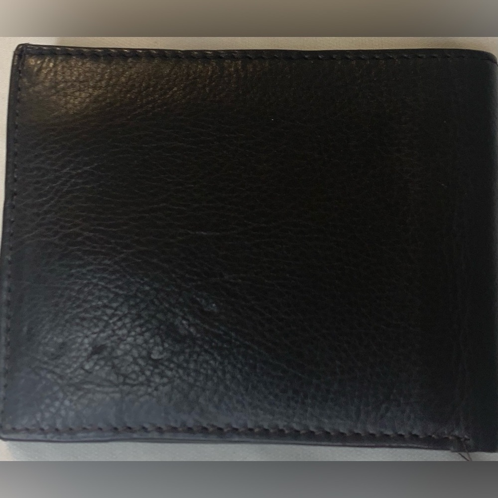 Bi-Fold Pebbled Leather
Black Mens Multi Slot Zip CC ID Brand New - Picture 6 of 9